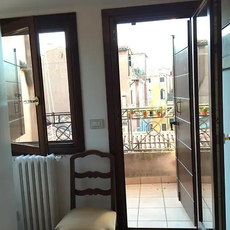 Buddhist Lion Apartment *